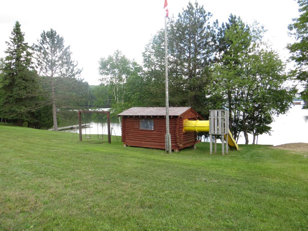 Bondi Village Cottage Resort Lake of Bays Esterno foto