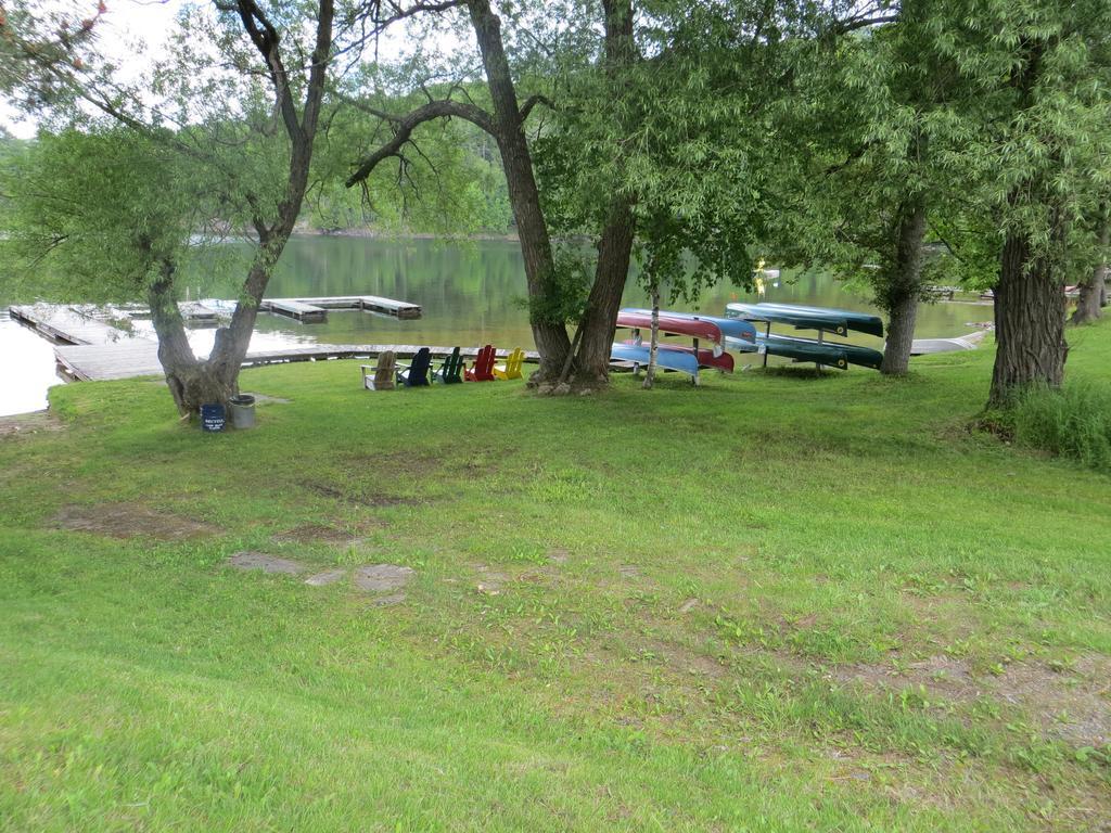 Bondi Village Cottage Resort Lake of Bays Esterno foto