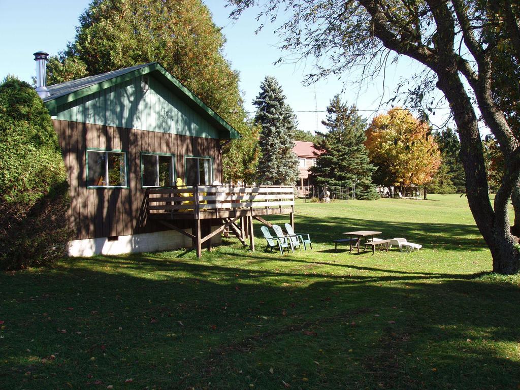 Bondi Village Cottage Resort Lake of Bays Esterno foto